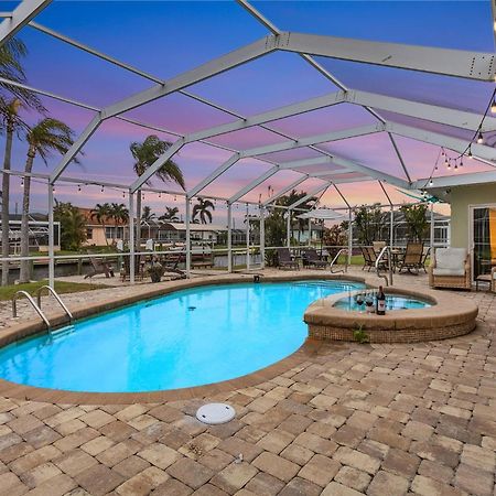 Boating & Fishing Enthusiasts, Heated Pool And Spa, Bicycles - Latitude Adjustment - Roelens Villa Cape Coral Exterior photo