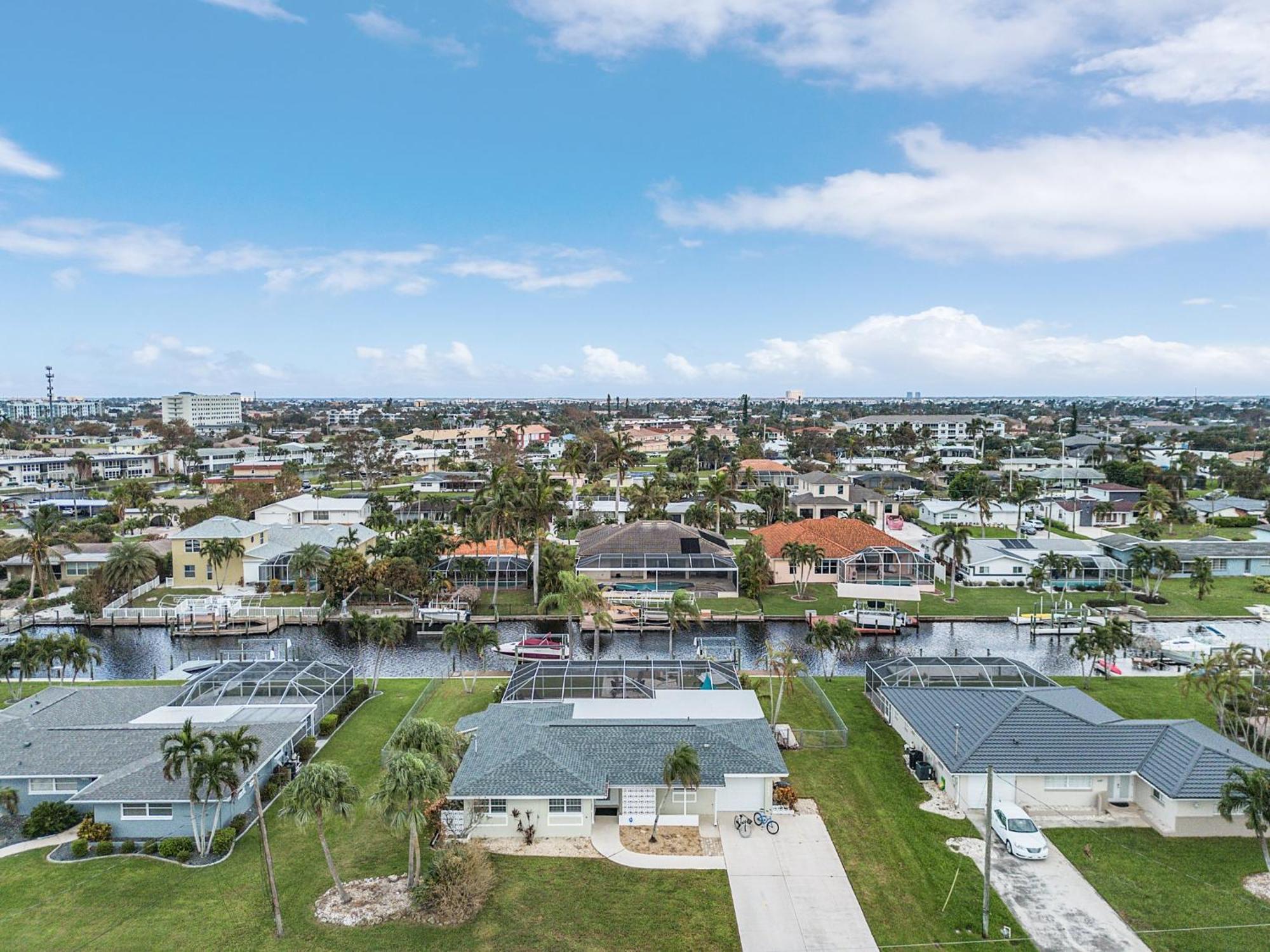 Boating & Fishing Enthusiasts, Heated Pool And Spa, Bicycles - Latitude Adjustment - Roelens Villa Cape Coral Exterior photo