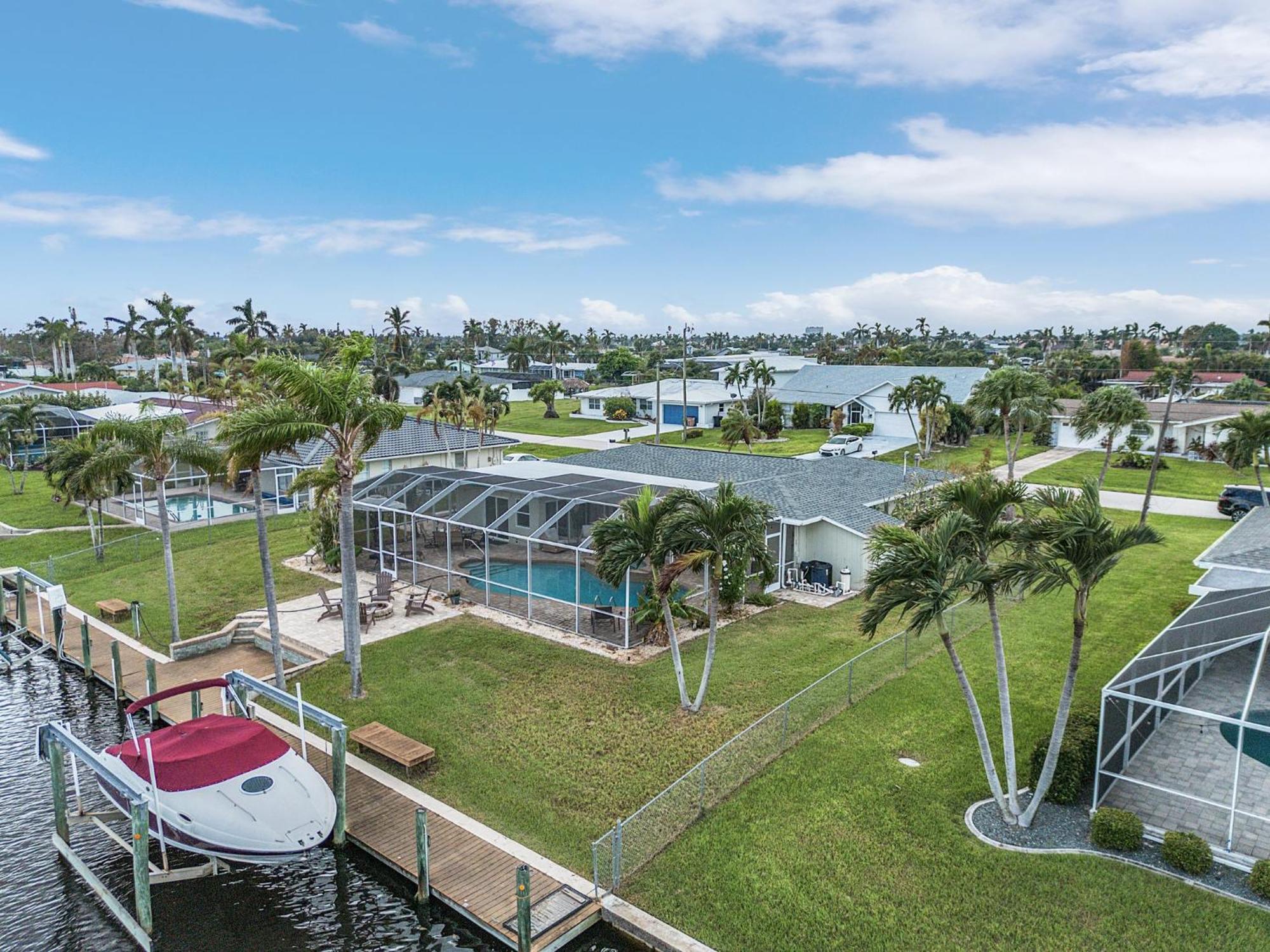 Boating & Fishing Enthusiasts, Heated Pool And Spa, Bicycles - Latitude Adjustment - Roelens Villa Cape Coral Exterior photo